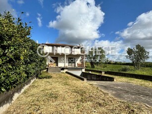 Villa a schiera in vendita a Montecorvino Pugliano
