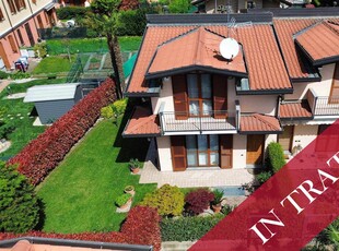 Villa a schiera in Via Monte Rosa 22 a Rovellasca