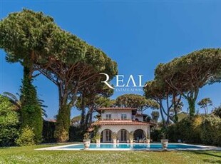 Villa in buono stato di 400 mq. a Roma Imperiale