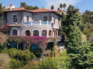 Villa in vendita a Bordighera