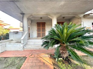 Villa in vendita a Civitanova Marche