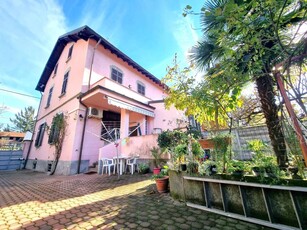 Villa in vendita a Legnano