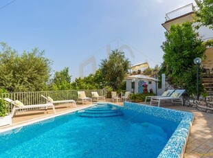 Villa in vendita a Sorrento