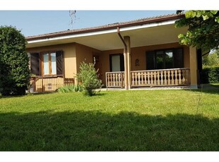 Villa in vendita a Sulbiate, Frazione Sulbiate Superiore