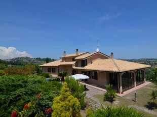 Villa in vendita Ascoli piceno