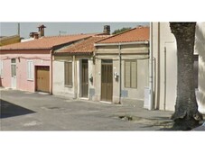 Casa Indipendente in Via Nuoro, 25, Cabras (OR)