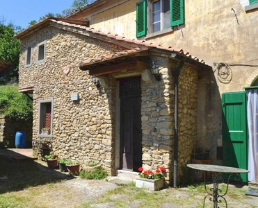 villa indipendente in vendita a Volterra