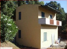 Villa/Casa singola residenziale buono/abitabile Capoliveri