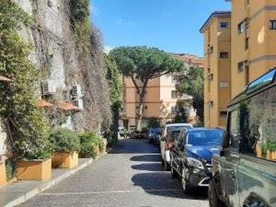 Appartamento in affitto a Napoli Posillipo