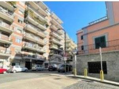 Appartamento in vendita a Napoli Vomero