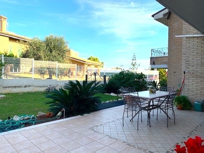 Casa indipendente con giardino, Grottammare zona statale