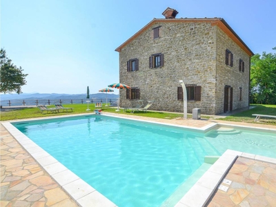 Confortevole casa con piscina e barbecue + vista panoramica
