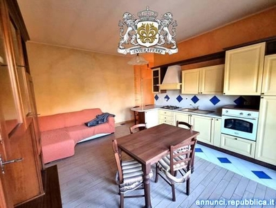 Appartamenti Cuneo Via Valle Po 281 cucina: A vista,