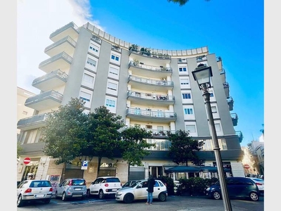 Appartamento in vendita a Andria, Piazza Guglielmo Marconi - Andria, BT