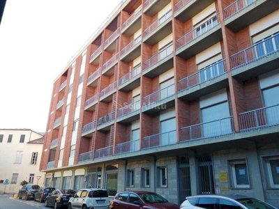Appartamento - Quadrilocale a Centro, Chieri