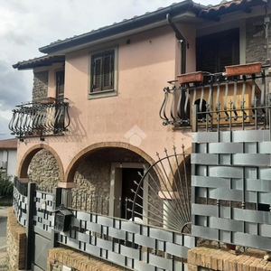 Casa indipendente in vendita a Albano Laziale