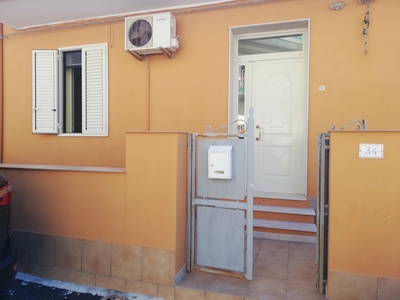 Stabile in Via Nino Martoglio, Siracusa, 4 locali, porta blindata