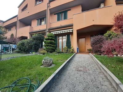 Villa a schiera in vendita a Legnano, via fratelli bandiera, 30 - Legnano, MI