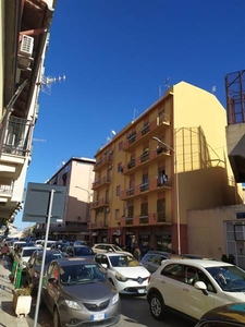 Trilocale in Via Oreto, 2 in zona Via Dei Mille,via g. Bruno P.zza Dante,provinciale a Messina