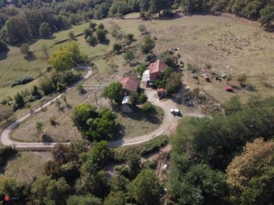 Quadrilocale da ristrutturare a Villafranca in Lunigiana