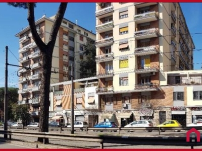 Appartamento in Vendita a Roma, 137'250€, 80 m²