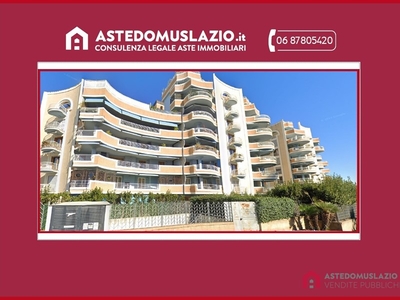 Appartamento in Vendita a Roma, 403'500€, 140 m²