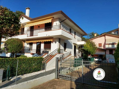 Villa a Schiera in Vendita ad Saonara - 138000 Euro