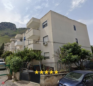 Appartamento in Vendita in Fondo Greco a Palermo