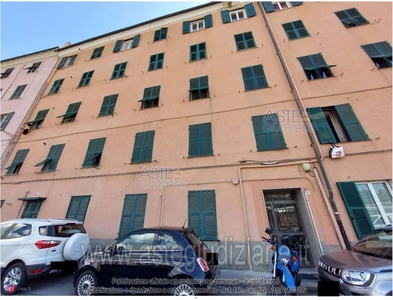 Appartamento in Vendita in Via Argine Polcevera 13 a Genova