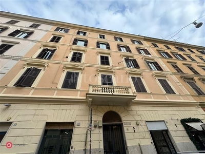 Appartamento in Vendita in Via Luca della Robbia a Roma