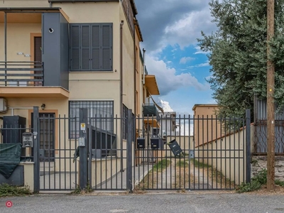 Appartamento in Vendita in Via Ostra Vetere 61 a Roma
