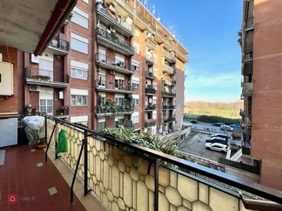 Appartamento in Vendita in Viale Marco Fulvio Nobiliore a Roma