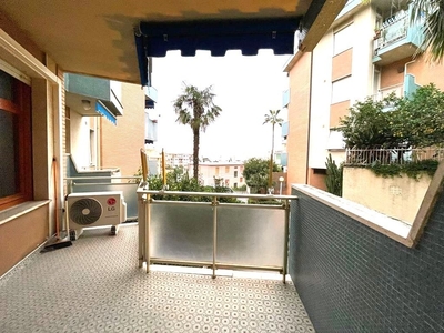 Bilocale in Via Flesia 39, Sanremo, 50 m², 1° piano, buono stato