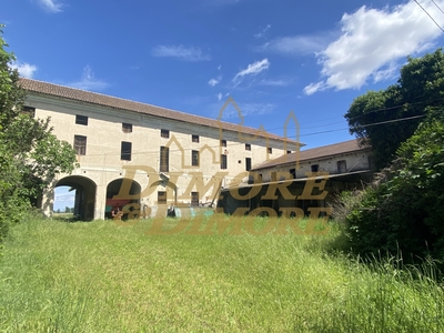 Casa indipendente da ristrutturare in strada provinciale 76, Garbagna Novarese