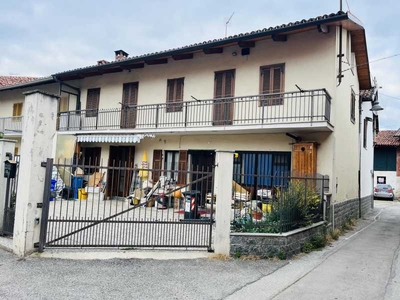 Casa Indipendente in Vendita ad Val della Torre - 100000 Euro
