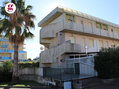 Monolocale vista mare, Vasto marina