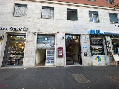Negozio/Locale commerciale in Vendita in Via Costantino 71 a Roma