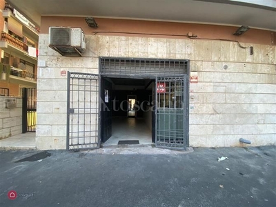 Negozio/Locale commerciale in Vendita in Via Pietro Ercole Visconti a Roma