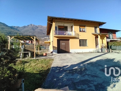 Villa in vendita a Casale Corte Cerro
