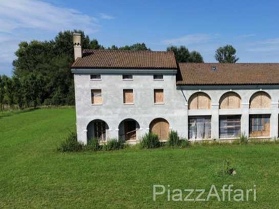 Villa in Vendita ad Campolongo Maggiore