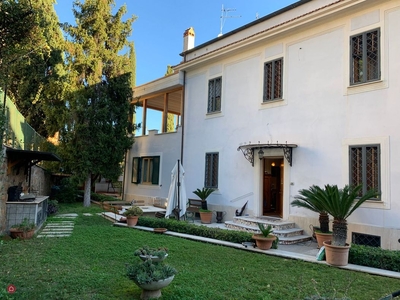 Villa in Vendita in BUONDELMONTI a Roma