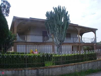 Villa in Vendita in C/da Vignale a Campofelice di Roccella