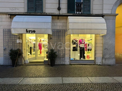 Abbigliamento in vendita a Verbania piazza Daniele Ranzoni