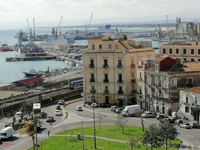 Appartamento in Affitto in Piazza dei Martiri a Catania