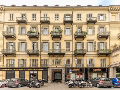 Appartamento in Affitto in Piazza LAGRANGE 2 a Torino