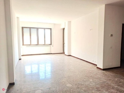 Appartamento in Affitto in Ruga Alfio Maggiani a Carrara