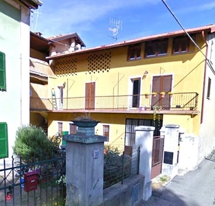 Appartamento in Affitto in Via Cesare Battisti a Orino