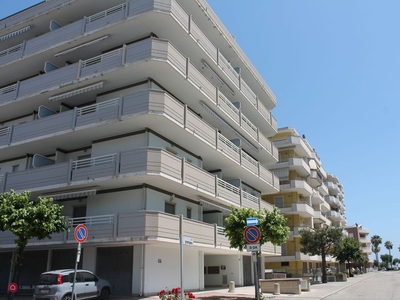 Appartamento in Affitto in Via pompeo 8 a Alba Adriatica