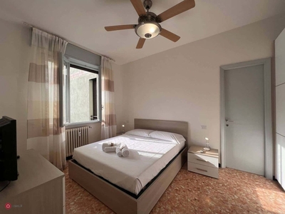 Appartamento in Affitto in Viale Milano 65 a Rapallo