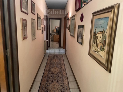 Appartamento in Vendita a Barletta, 350'000€, 220 m²